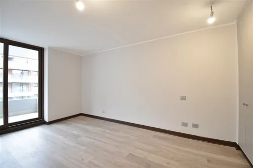 Nuevo Mejor Precio / Colon Con Vespucio / Oriente