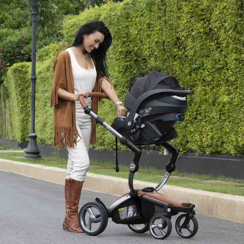Autoasiento Para Carro Mima Izi Go Color Marrón