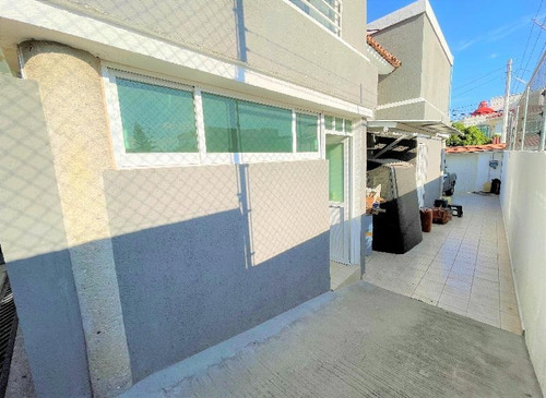Imagen 13 de 16 de Casa Oficina En Venta Y Renta En Colinas Del Cimatario 3a Sección, Querétaro