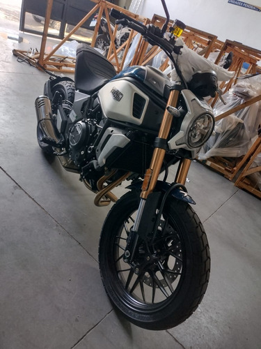 Imagen 1 de 11 de Ceccato X 700 Sport Cfmoto 0km -envios A Todo El Pais-