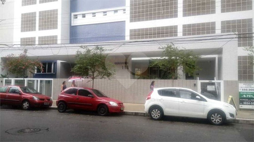 02 Dormitórios, 02 Suítes, 03 Banheiros, 02 Vagas - 271-im572835