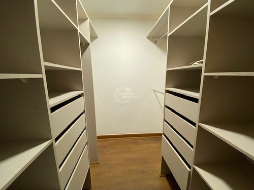 Departamento En Arriendo De 2 Dorm. En Lo Barnechea