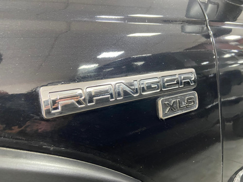 Ford Ranger 2.3 XLS 16V 4X2 CD GASOLINA 4P MANUAL