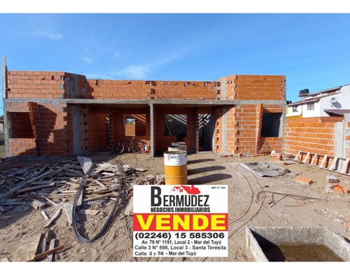 Imagen 1 de 8 de Venta Financiada Chalet 3 Amb En Mar Del Tuyu 7 E/ 82 Y 83