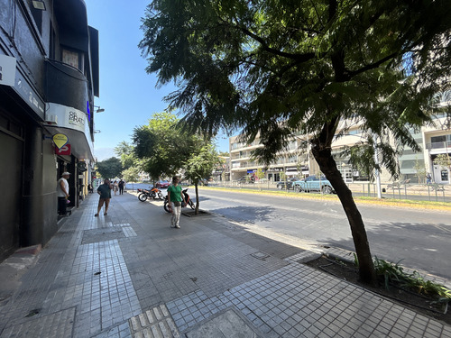 Venta Local Comercial En El Corazón Ñuñoa