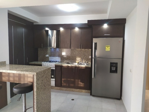 Imagen 14 de 15 de Apartamento En Res. Puerta Real, Lema-482