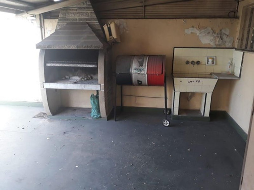 Excelente Galpón Con Vivienda. Rucci 934