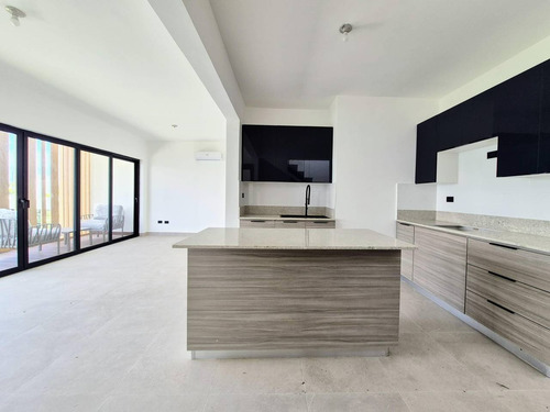 Apartamento Penthouse En Alquiler En Vistaca, Punta Cana, 2h