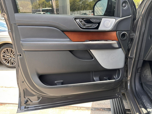 Lincoln Navigator 2024