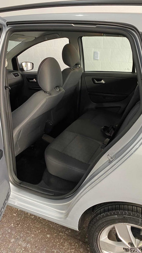 Imagen 9 de 15 de Volkswagen Suran 2016 1.6 Trendline //