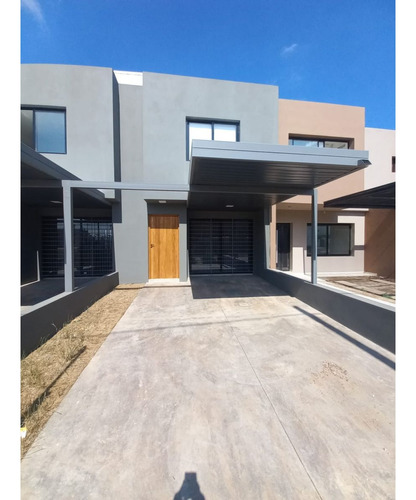 Excelente Duplex - Colina De Manantiales