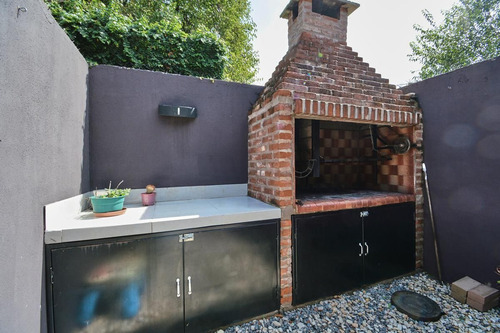 Duplex En Venta Cochera Y Jardín En Ituzaingó