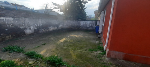Casa Con Amplio Terreno En Sector Macul/ Líbano