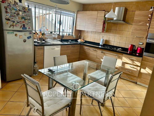Casa En Coviefi De 4 Dormitorios