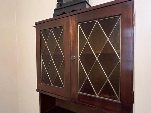 Mueble Vajillero Antiguo De Madera Con Vitreaux Marrón (Usado)