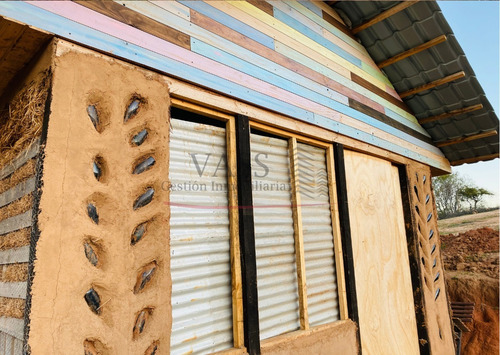 Vass Vende Parcela Con Construcción Biosustentable, Limache