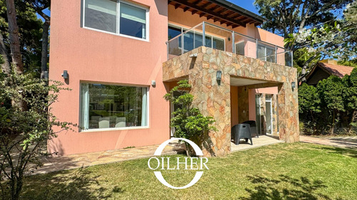 Venta Casa 4 Dormitorios Zona B5 Con Cochera