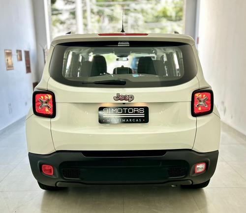 Jeep Renegade 1.8 Flex Aut. 5p