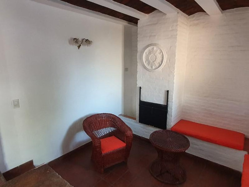 Imagen 5 de 25 de Piaggio Y Montenegro, Casa De Dos Dormitorios Con Amplio Jardín, Excelente Barrio
