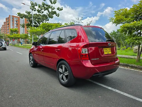 Kia Carens 2.0 Rondo Ex
