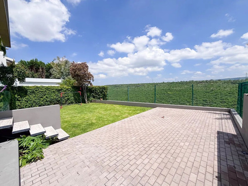 Casa En Venta En Misión San Jerónimo. 2