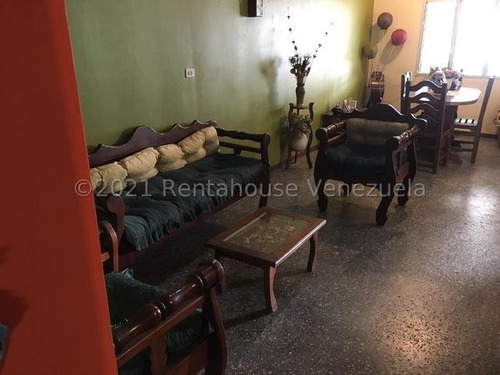 Imagen 11 de 14 de Gustavo Zavala Rentahouse 22-2195