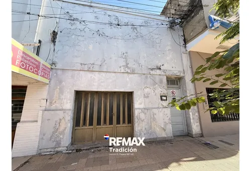 Casa 2 Dorm. En Venta Sáenz Peña Microcentro - foto 1