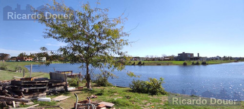 Hermosa Casa En Venta A La Laguna En San Matias, Escobar!