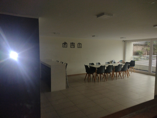 Arriendo Departamento Edificio Blanco Norte Recoleta