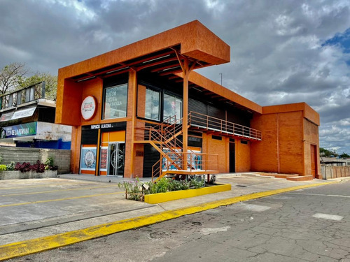 Ccv-001 Zona Sur Centro Comercial Con Galpón Cerrado En Esquina Comercial Av. Pomona