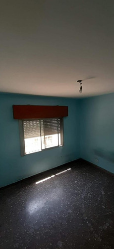 Casa En Venta - 2 Dormitorios 1 Baño - 90mts2 - Llavallol