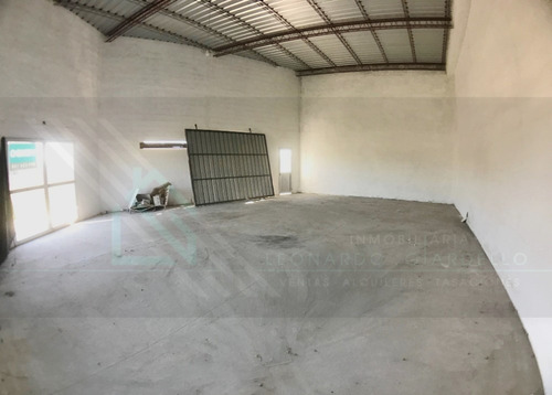 Local Comercial + Apartamento De 1 Dormitorio