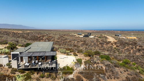 Casa De Ensueño Con Vista Despejada Al Mar En Excl...