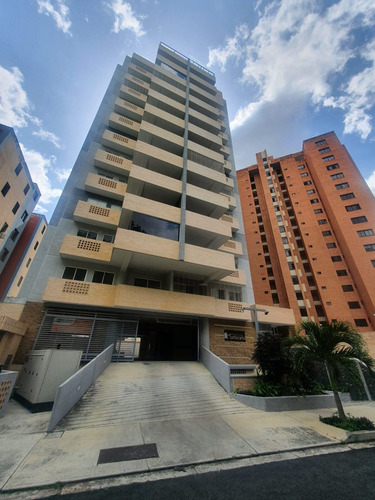 Se Alquila Apartamento A Estrenar En La Urb. Las Chimeneas, Res Montecarlo. Keivis V