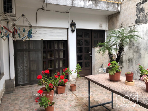 Amplia Casa En Rosario Con Espacio Para Tu Negocio Y Un Departamento Para Alquilar