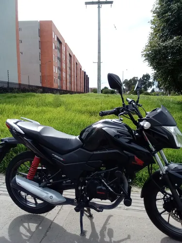 Modelo 2021 Con Papeles Hasta El Mes De Julio. Único Dueño,