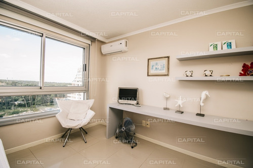 Imagen 14 de 28 de Apartamento En Venta Ocean Drive Punta Del Este Tres Dormitorios En Suite- Ref: 27399