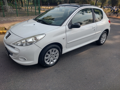 Imagen 1 de 14 de Peugeot 207 2012 1.6 Xt