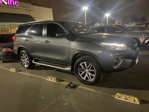 Imagen 16 de 18 de Toyota Sw4 2018 2.8 Srx 177cv 4x4 7as At
