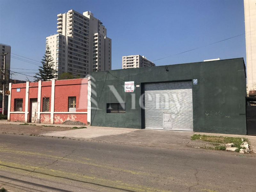 Imagen 2 de 19 de Bodega En Venta / Metro Gruta De Lourdes