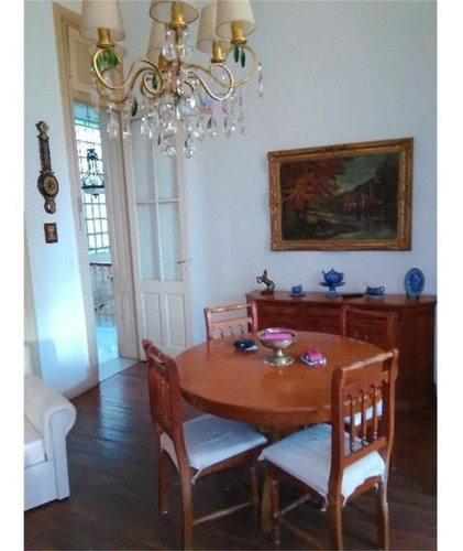 Avellaneda Centro Tipo Casa 1er. Piso Al Frente Entrada Inde