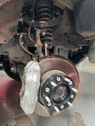 Separadores Llantas Backspace Toyota Hilux 6x139.7