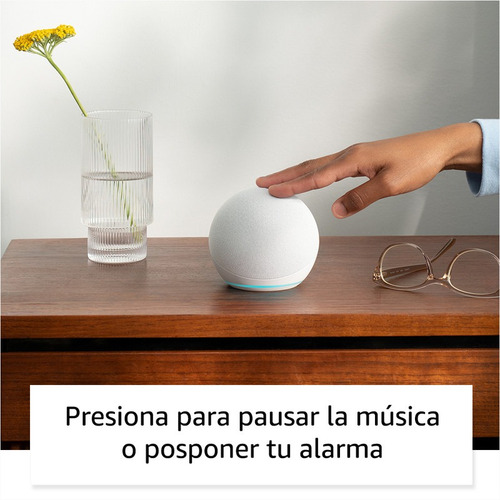 Imagen 3 de 4 de Asistente Virtual Amazon Echo Dot 5ta Gen Blanco Color Glacier white