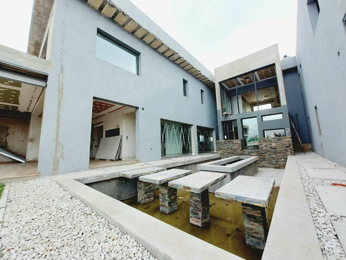 Imagen 3 de 19 de Excelente Casa En Venta. Unica! Vista Al Golf. Haras Santa M