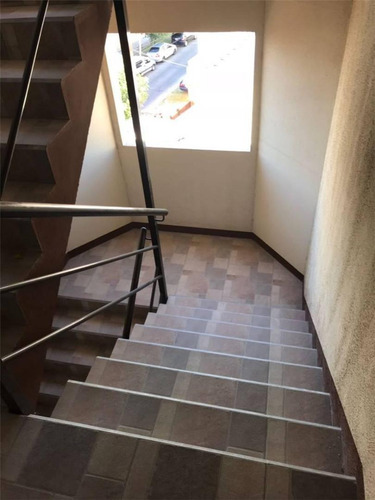 Imagen 11 de 12 de Depto 2 Amb - 4° Piso Fte - Con Balcón - Ascensor