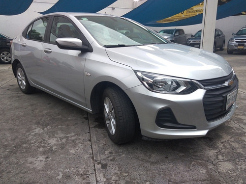 Imagen 2 de 14 de Chevrolet Onix 2021 1.0t Lt At
