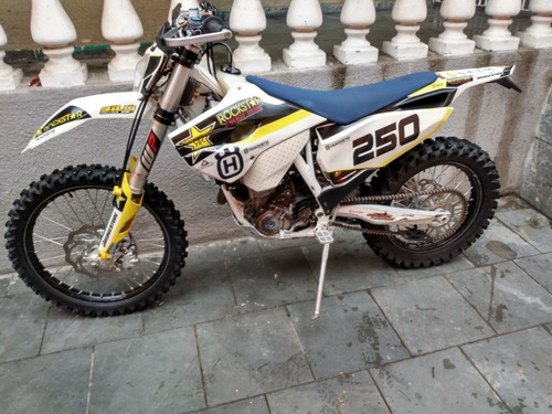 Imagem 1 de 8 de Husqvarna 250 Fe