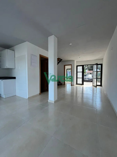 Venta Casa, Shangrilá Sur A Estrenar De 3 Dor Y 2 Baños.