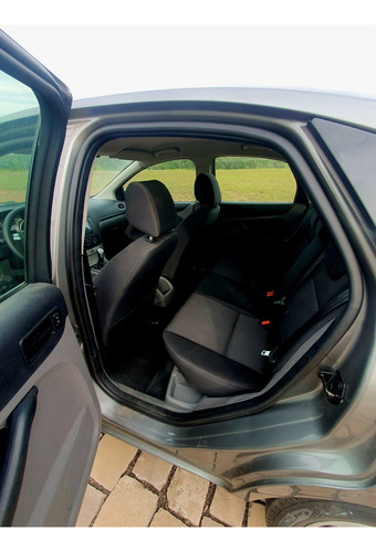 Ford Focus 1.6 Gl Flex 5p