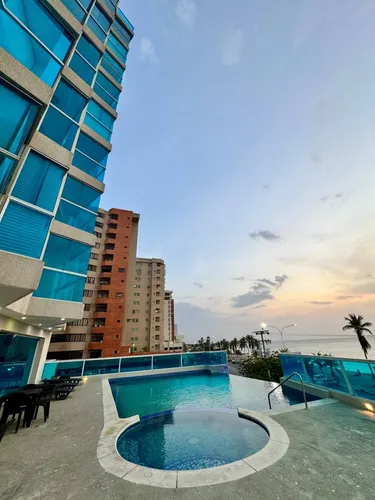 C.r Monarca Penthouse Obra Gris